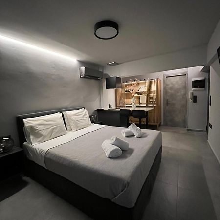 Loft Spa Greece - Enjoy Our Jacuzzi Kalamáta Eksteriør bilde