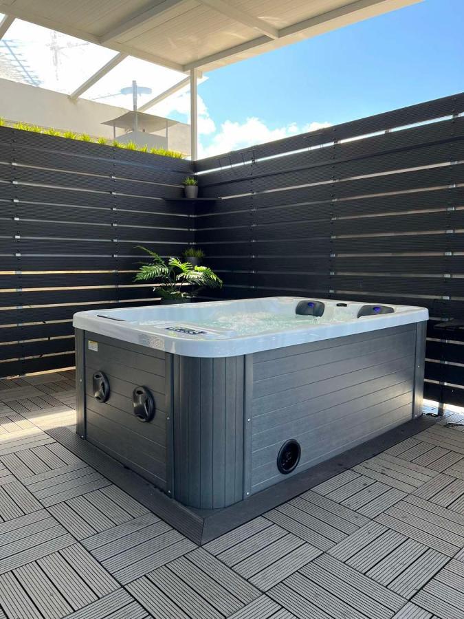 Loft Spa Greece - Enjoy Our Jacuzzi Kalamáta Eksteriør bilde