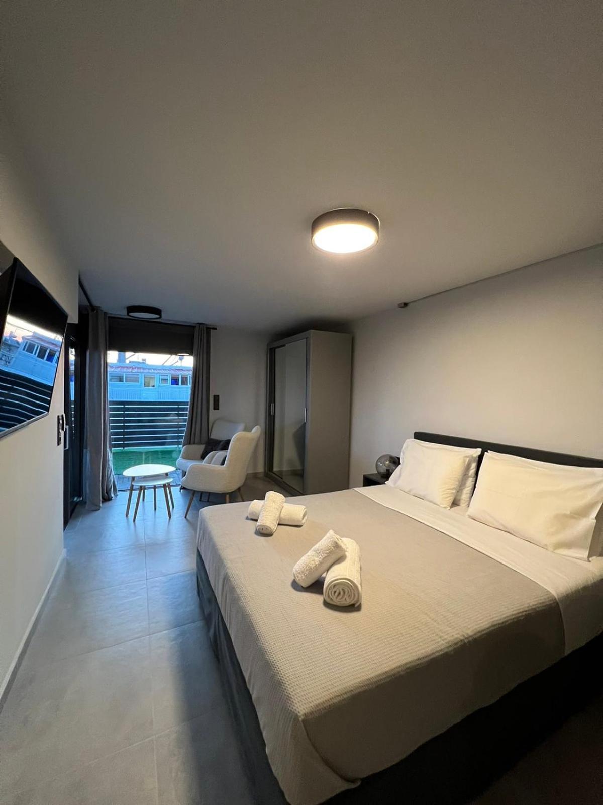 Loft Spa Greece - Enjoy Our Jacuzzi Kalamáta Eksteriør bilde